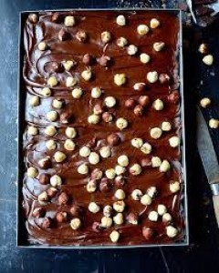 HAZELUT CAKE